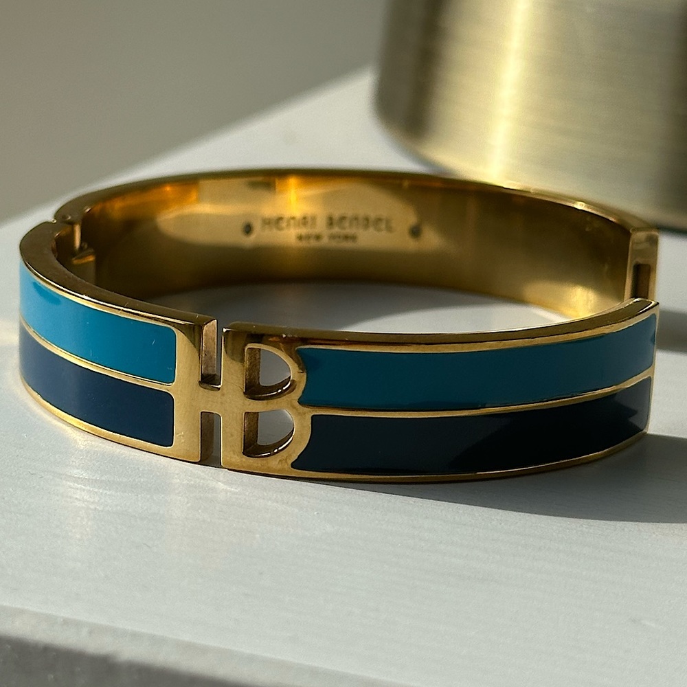 NWOT Henri Bendel enamel clic bracelet - blue gold